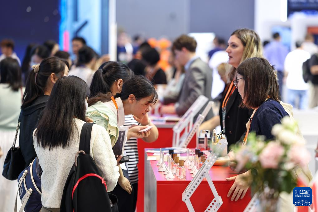 第四届中国－中东欧国家博览会暨国际消费品博览会开幕