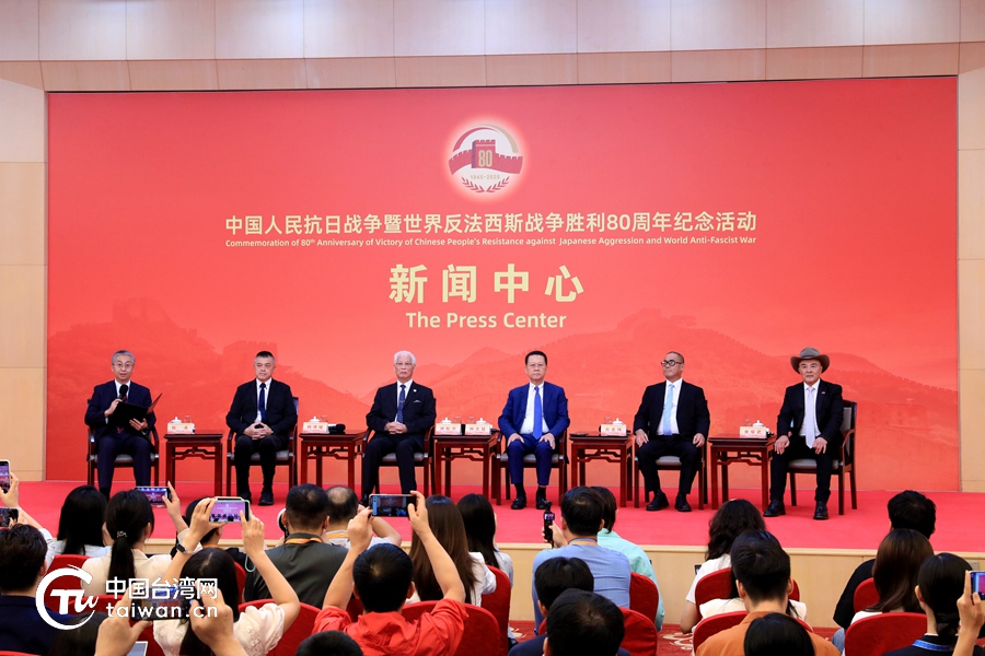 “祖国强大了，我们的脊梁才能更挺”——记者会上，海外侨胞道出共同心声