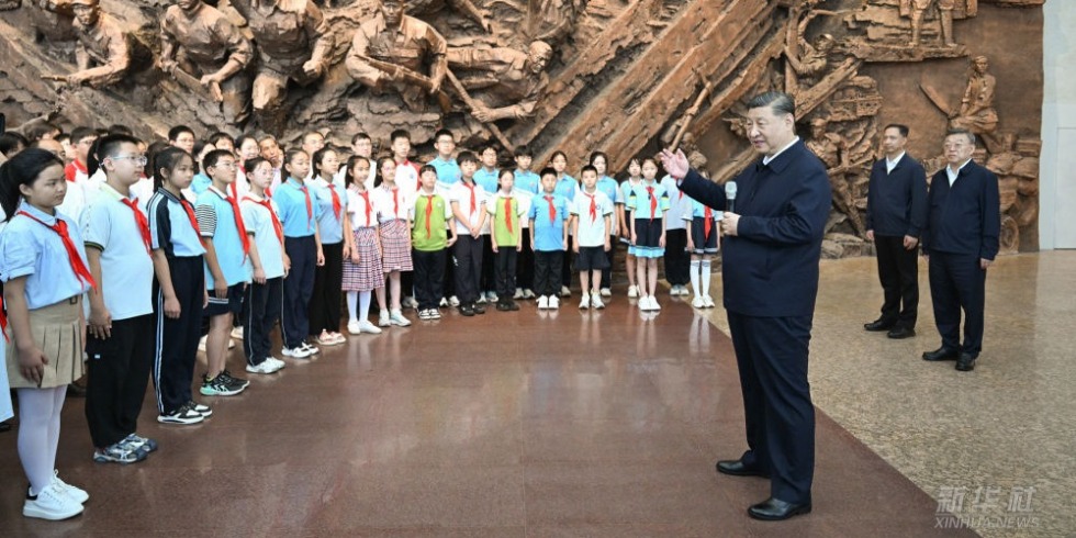 独家视频丨习近平：做一个堂堂正正、光荣自豪的中国人