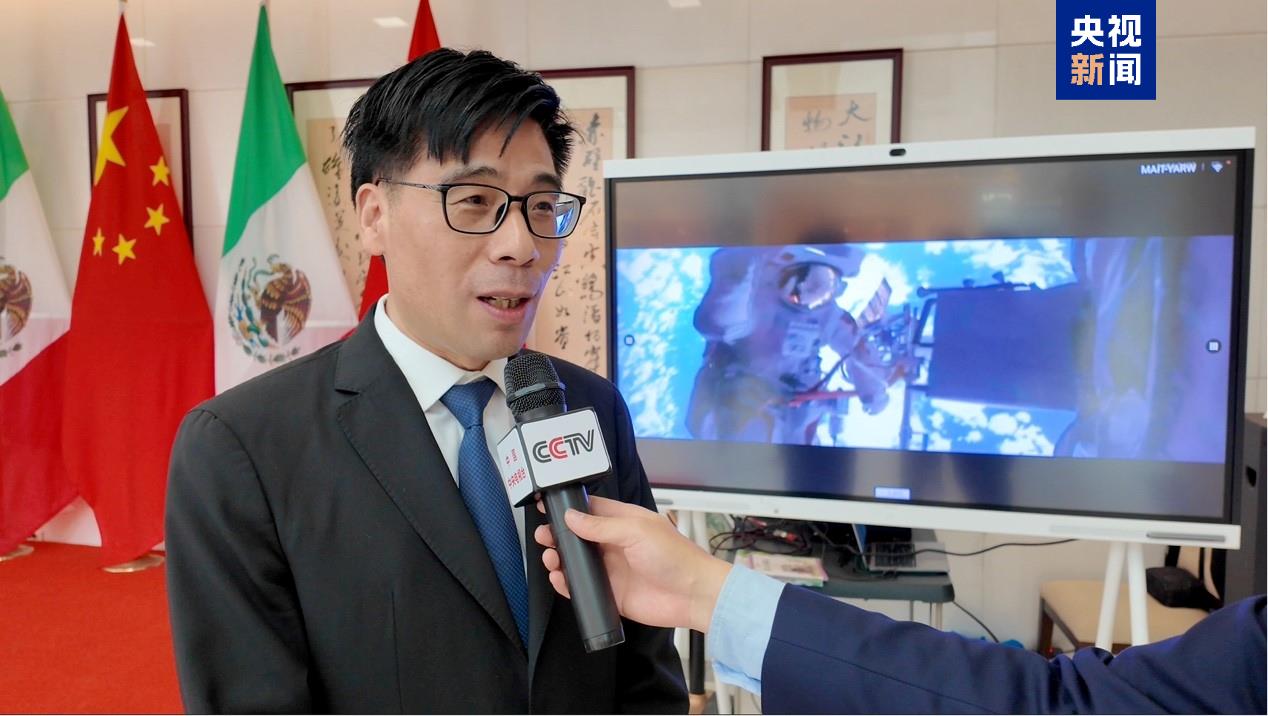 令人期待！中国首部8K太空纪录电影《窗外是蓝星》预告片亮相墨西哥