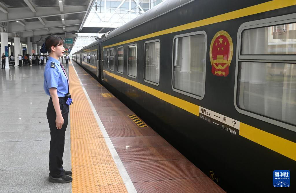 中越国际联运旅客列车时隔五年恢复开行