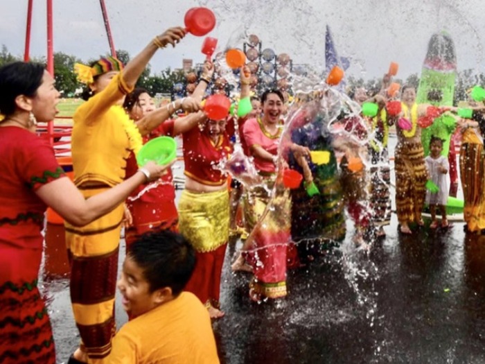 台青：台湾桃园也有泼水节，那是跨越海峡的乡愁