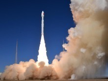 2025年完成92次宇航发射 其中商业航天发射50次