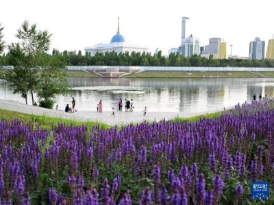 阿斯塔纳夏日