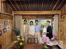 云南首部两岸花卉文旅微短剧《山海心语 花香两岸》杀青