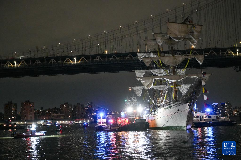 墨西哥海军帆船纽约撞桥事故已致两人死亡