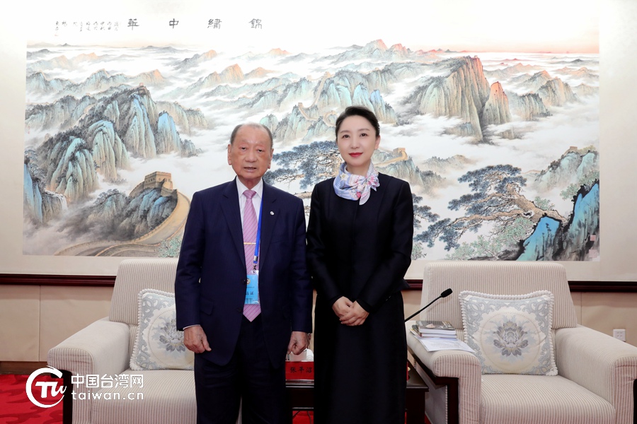 吴玺会见台湾民意代表交流参访团