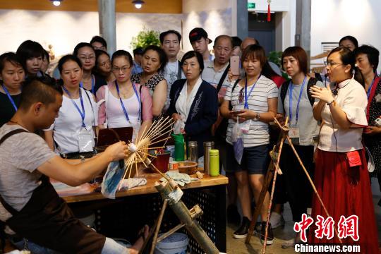 香港青年開啟暢游杭州之旅 感受城市科技與人文魅力