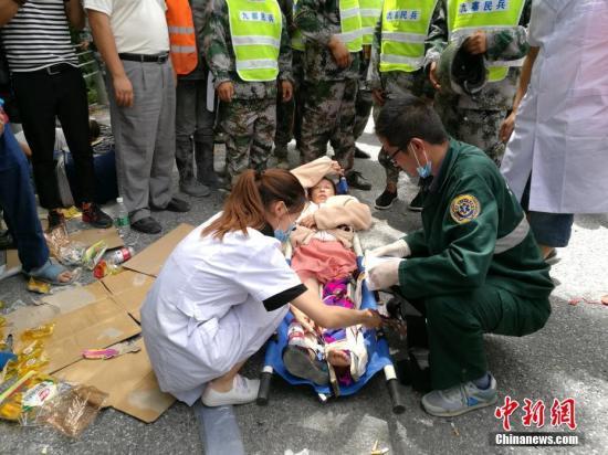 九寨溝地震 臺胞送祈福