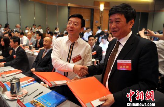 江西省长率团赴港招商 推介4张“产业名片” 江西省长率团赴港招商 推介4张“产业名片”