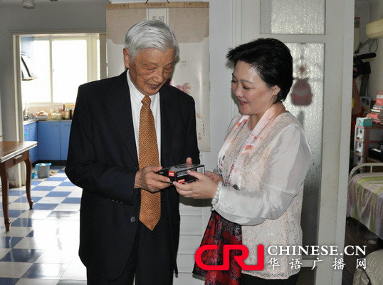 《CRI会客厅》反法西斯战争胜利70周年系列访谈《古城·战事·家书》：火线排长 智者少将——专访中国远征军上尉王楚英