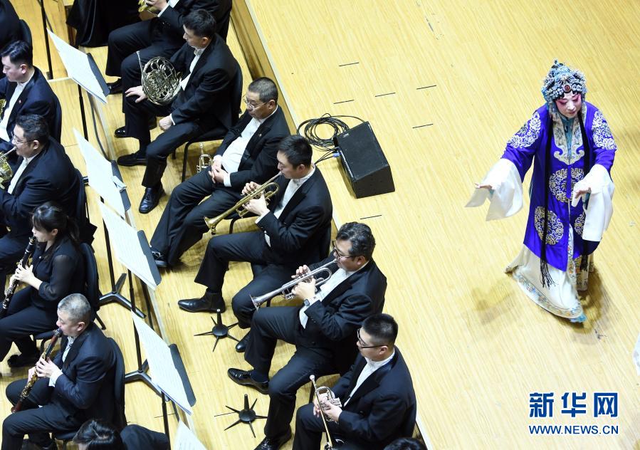 交响戏曲《穆桂英挂帅》在京上演
