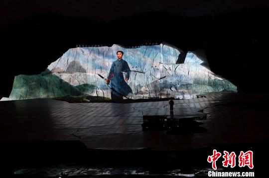 解读实景演出《中国出了个毛泽东》的“特殊”突围 解读实景演出《中国出了个毛泽东》的“特殊”突围