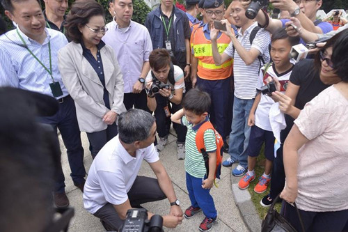 香港禮賓府開放日 梁振英夫婦與市民零距離接觸