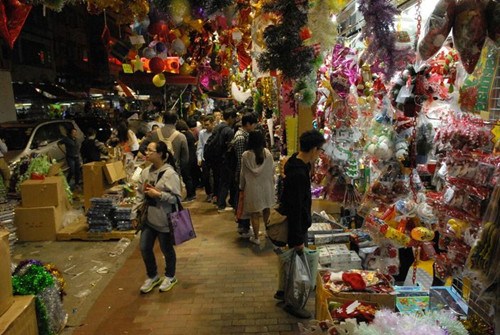 香港圣誕市道有喜有悲 零售減價(jià)生意增