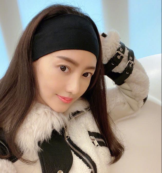 “国标舞女王”刘真去世，仅仅44岁，众星发文悼念