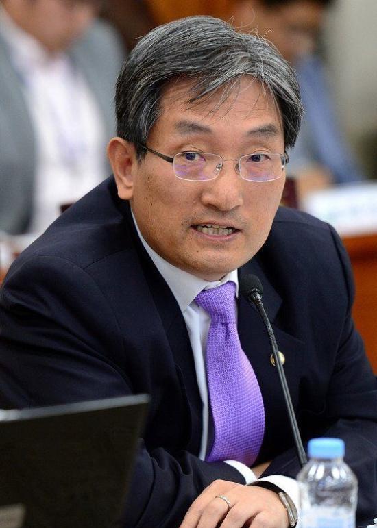 韩新任驻华大使卢英敏履新抵京 谙熟中国文化喜欢杜甫