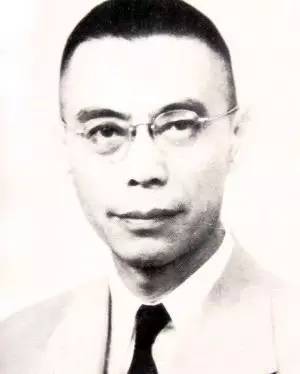 陈范（1860—1913年），号梦坡，《苏报》馆主人。1905年因“苏报案”入狱一年，流离失所，家庭破碎。