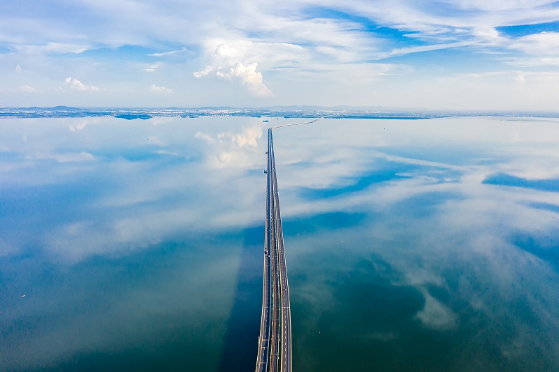 搭乘水上列车，去看南京的“天空之镜”