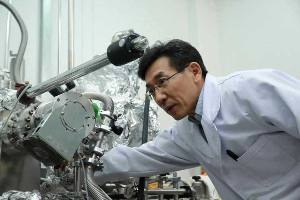 时光里丨最年轻的国家最高科学技术奖获奖者薛其坤：我要对得起国家和百姓的支持