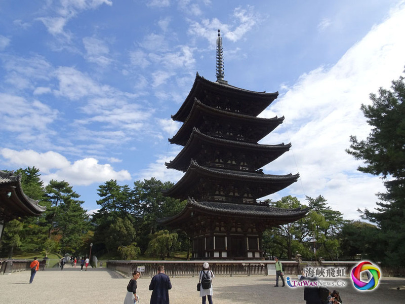 奈良古跡眾多，除春日大社，以古塔文明的興福寺也是游客不容錯(cuò)過的一站。