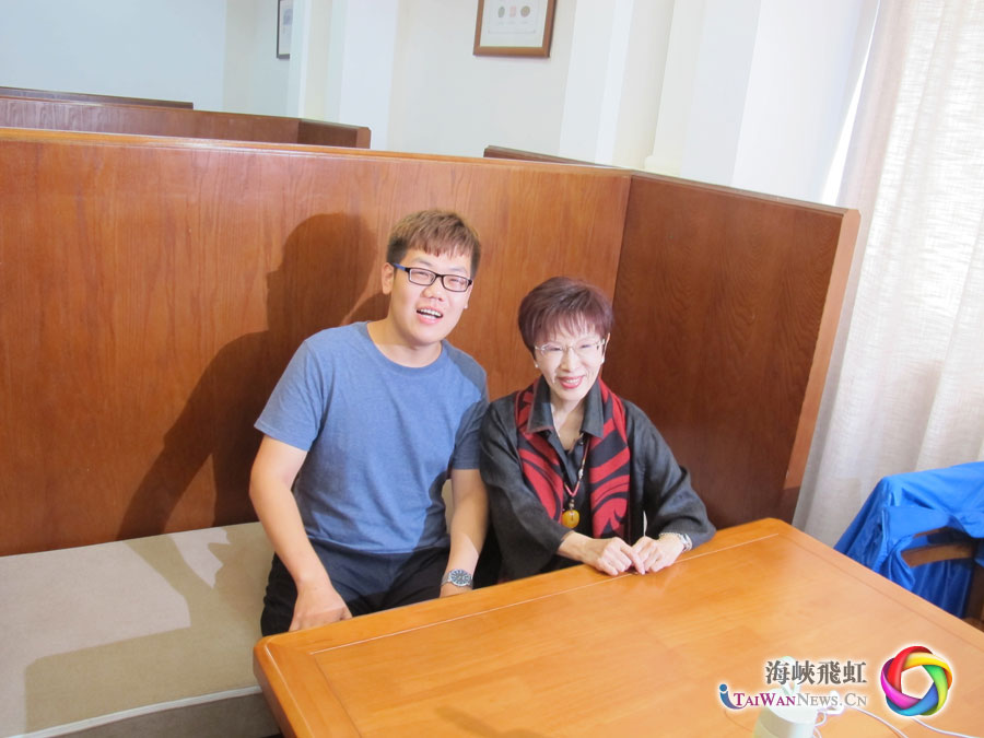 图片默认标题_fororder_图5-柱柱姐和男同学