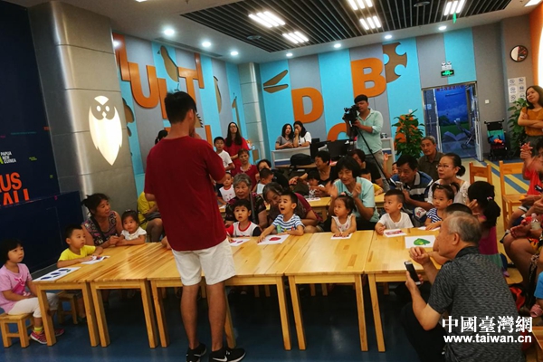 台湾青年在北京 古老或现代都可容纳她们的梦想