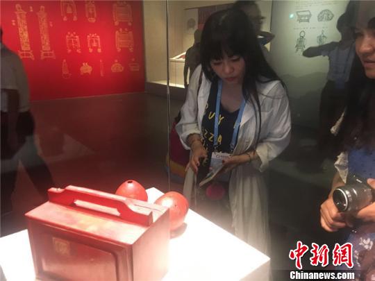 台湾文艺界人士走进浙江宁波 踏上“文化寻根”之旅