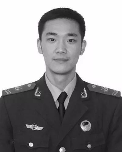 烈士纪念日 向先烈致敬