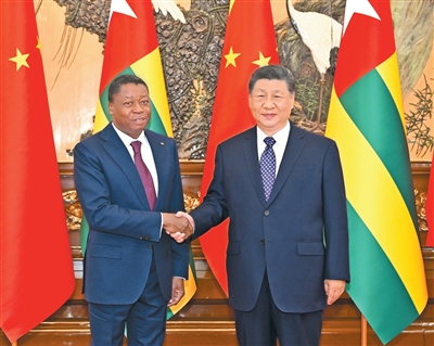 习近平会见多哥部长会议主席福雷