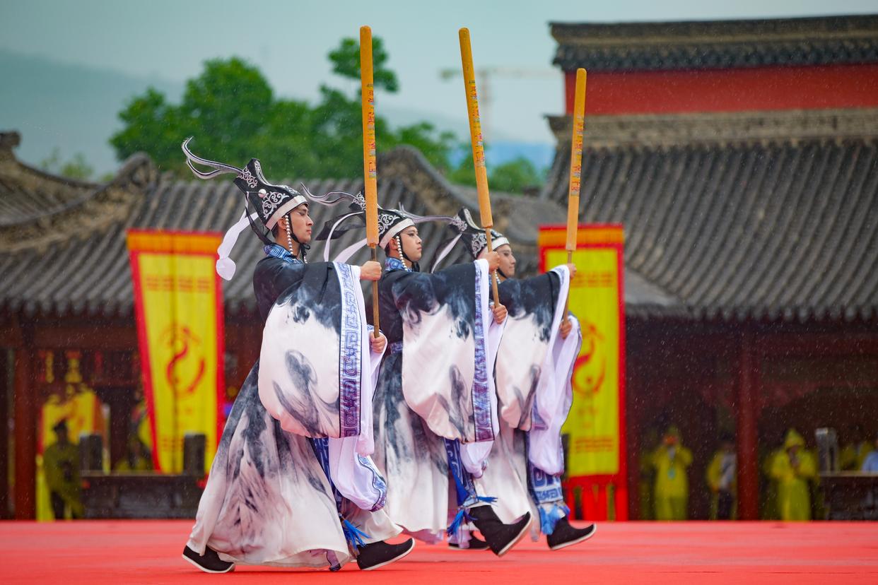 2026年公祭中华人文始祖伏羲大典在甘肃天水举行