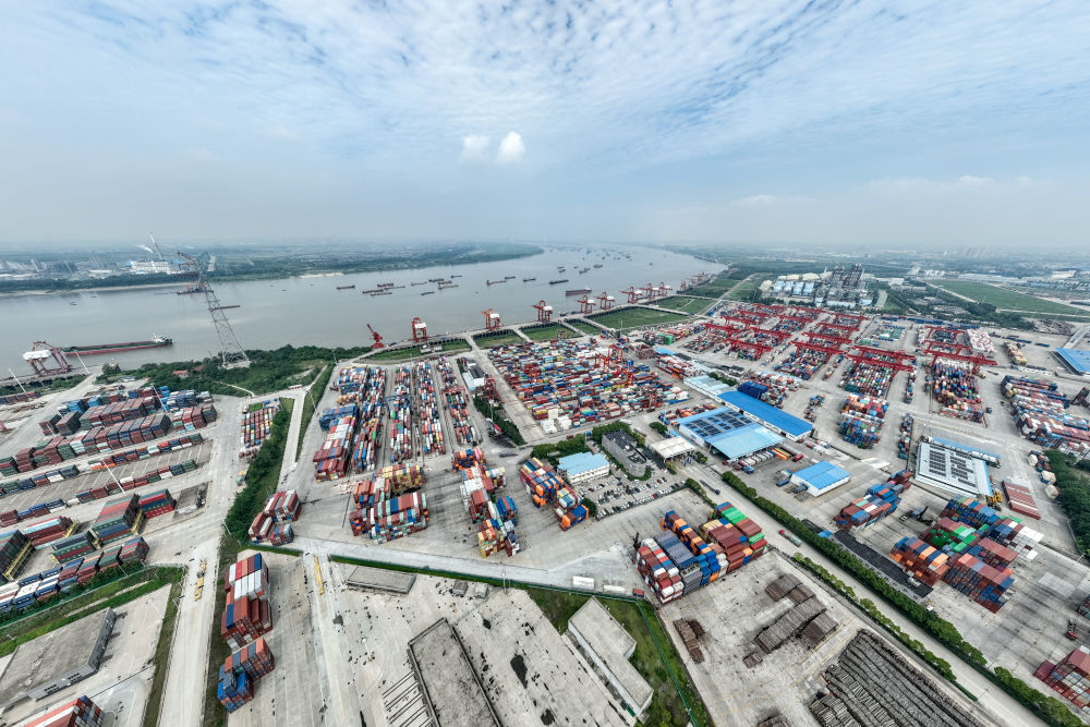 大江焕新颜——人文经济学视野下的长江经济带高质量发展观察