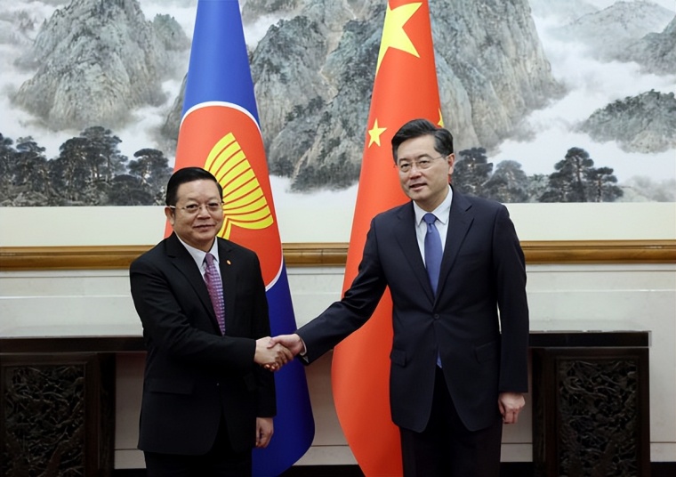 在南海问题上选择对抗，将适得其反