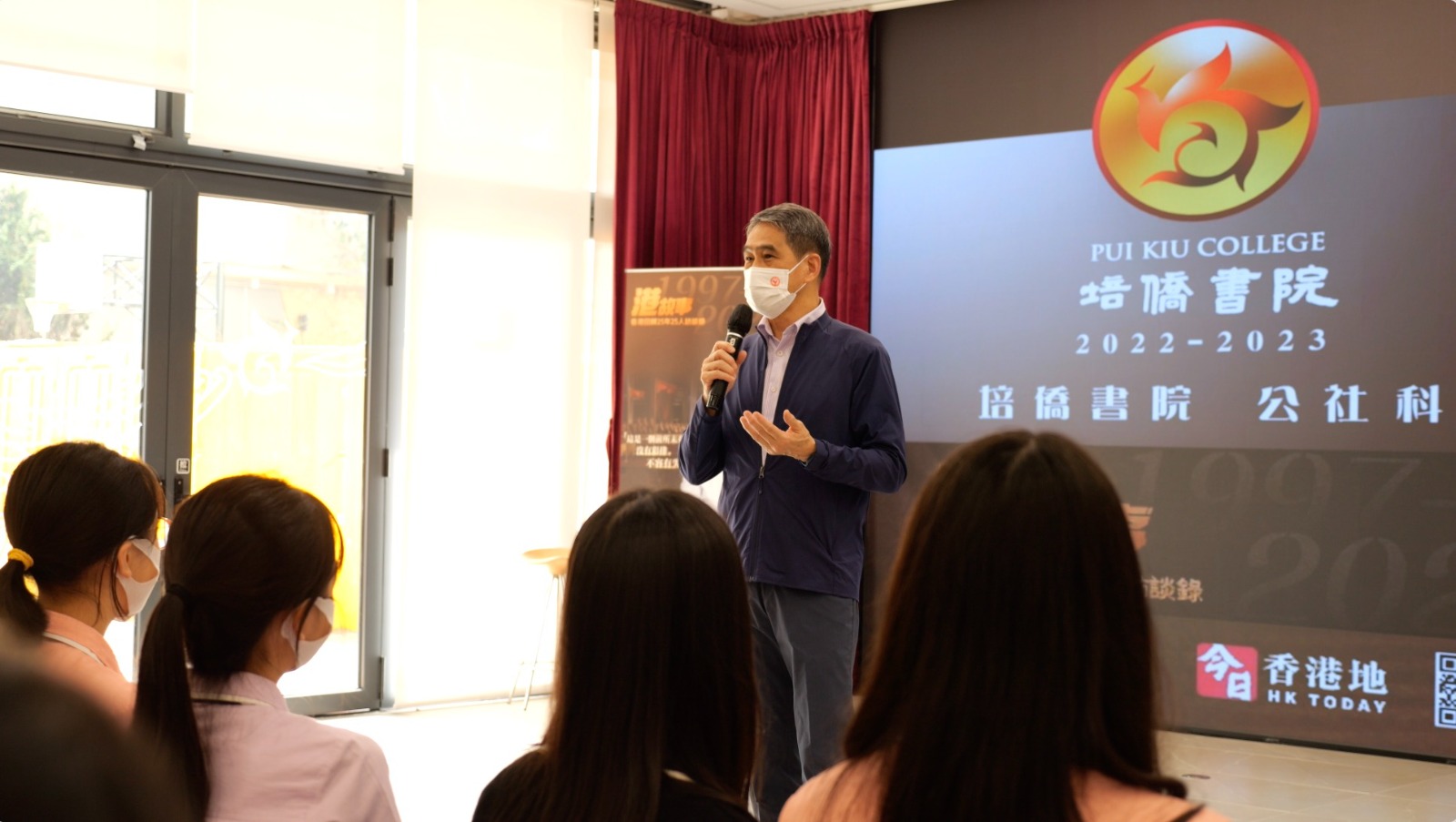 香港警务处前处长邓竟成： “我为自己是一名中国香港警察而感到骄傲”