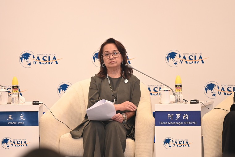 菲律宾前总统阿罗约：应该把中国的崛起看成一个机遇而非威胁