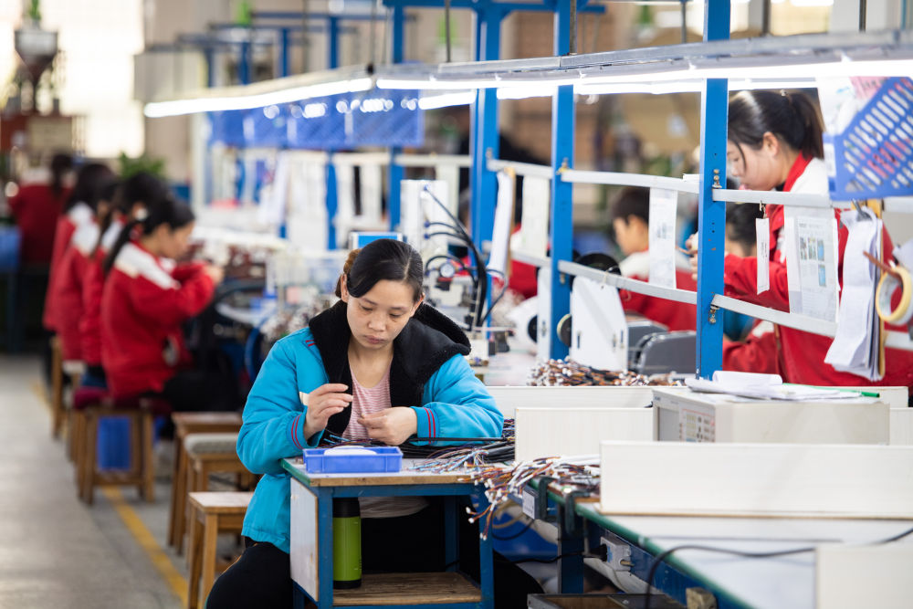 巾帼之花绽放新时代——以习近平同志为核心的党中央引领推动妇女事业发展纪实