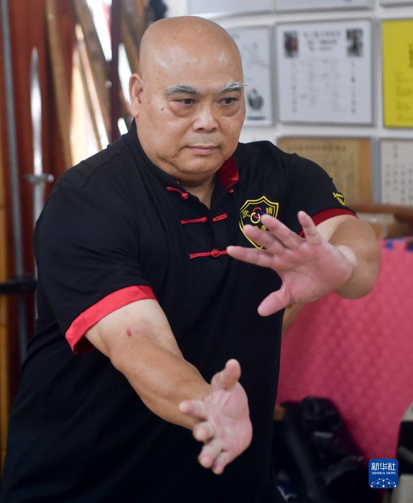 精武没有“门”：香港武术团体的百年侠义传奇