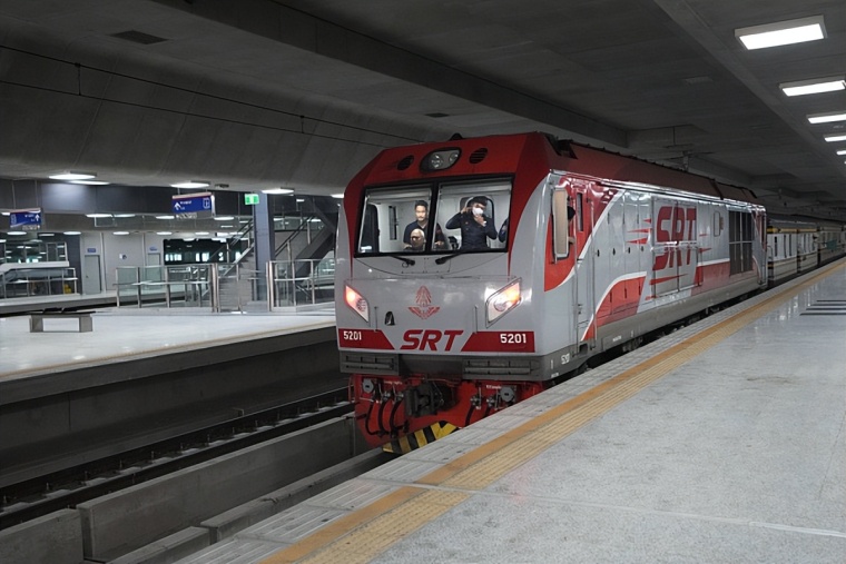 港媒：中国将向泰国转让高铁技术，帮助泰国自主建造高速铁路网