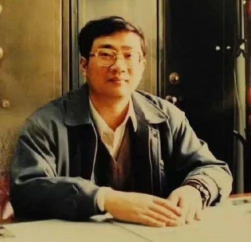 人民海军，生日快乐！