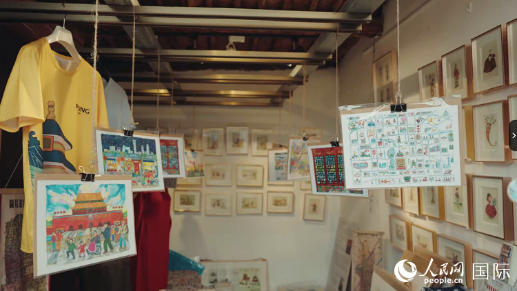 胡同里的外国艺术家：为北京画一本“纪念册”