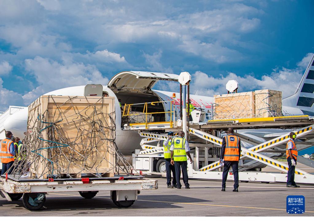 法国归还贝宁26件历史文物