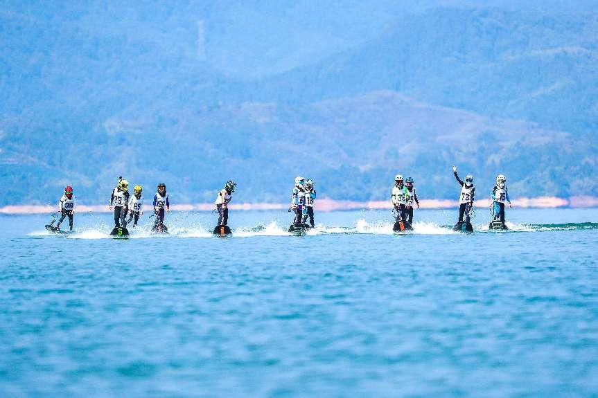 新疆赛里木湖国家级水上赛事准备就绪