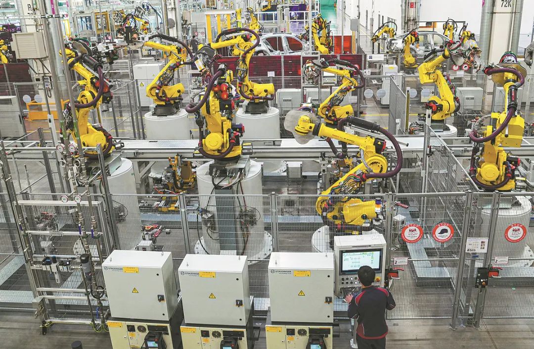 荷兰学者：军事“仰仗”美国，经济“依赖”中国，欧洲“自主”之路怎么走？