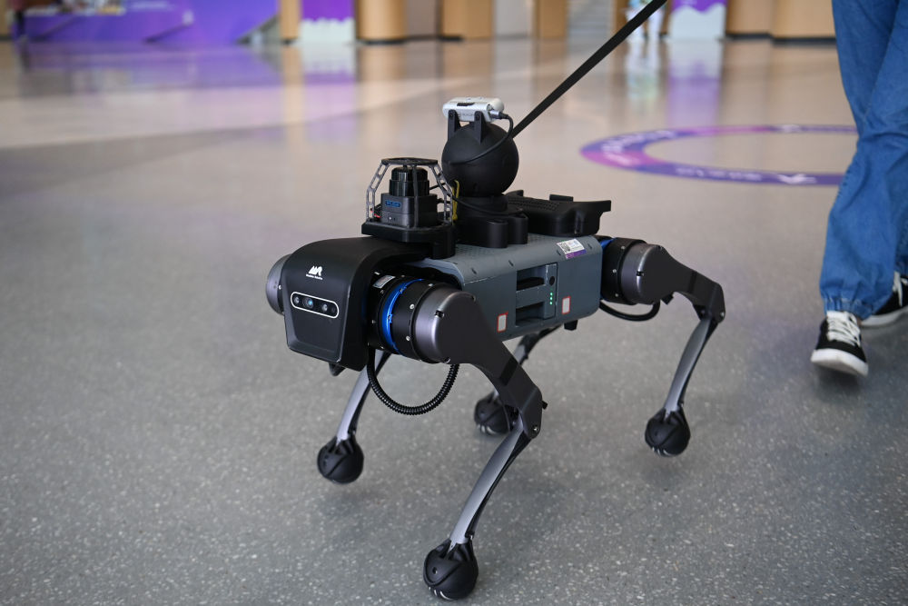 智能仿生手、“机器小狗”……一起认识杭州亚残运会上的科技宝藏 智能仿生手、“机器小狗”……一起认识杭州亚残运会上的科技宝藏