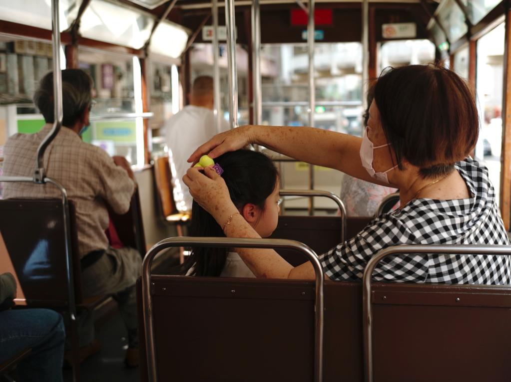 百年香港电车：流动的“城市名片”