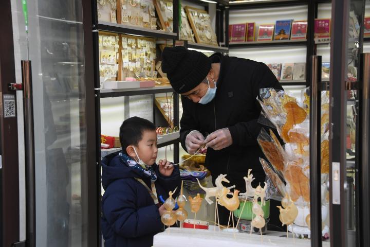 “熟悉的味道回來了”——品味京城年俗“大餐” “熟悉的味道回來了”——品味京城年俗“大餐”