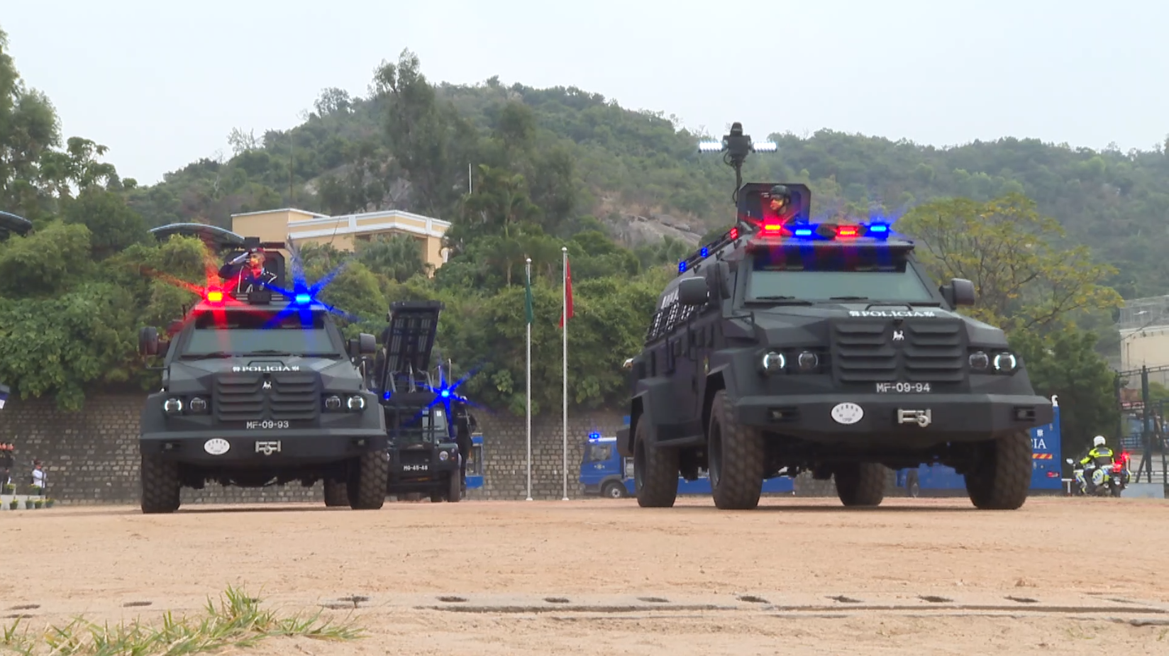 澳门举行升旗和检阅仪式庆祝中国人民警察节 澳门举行升旗和检阅仪式庆祝中国人民警察节
