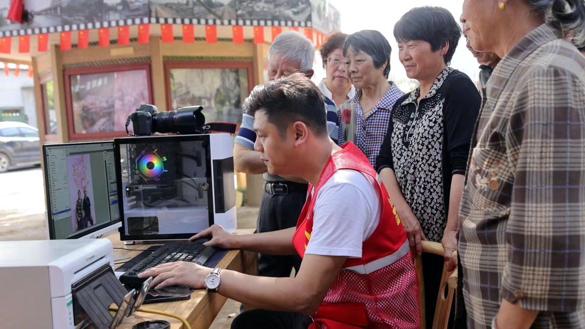 相濡以沫半世纪 携手同行共百年