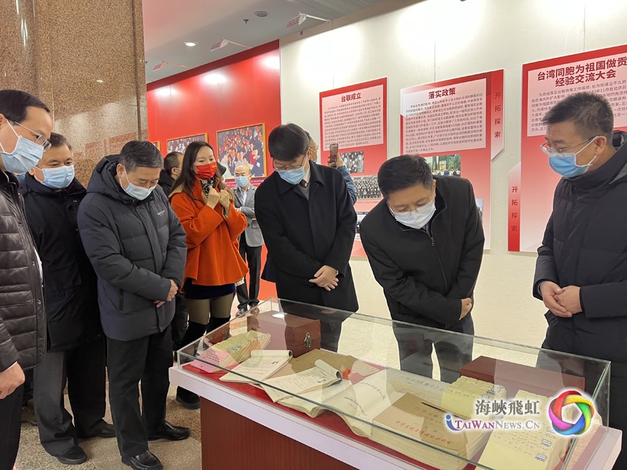 融情化冰，润心无声