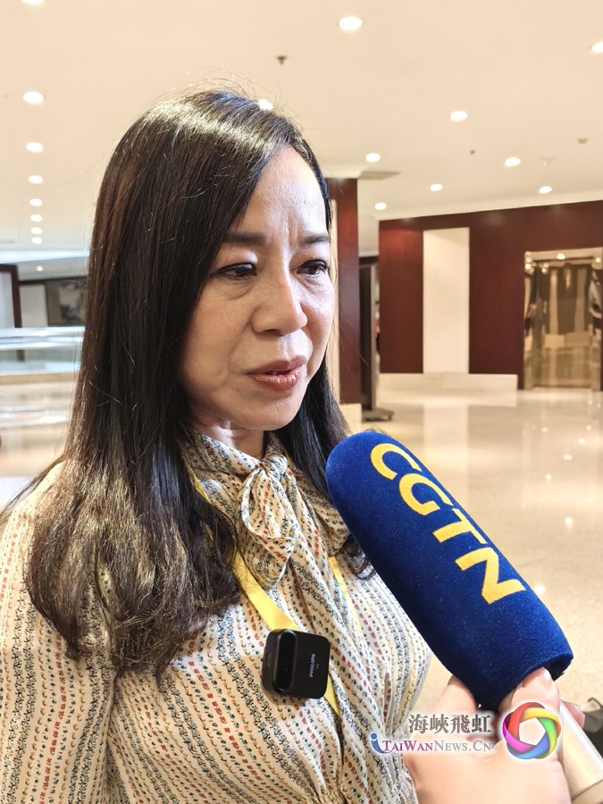 “我们在两岸融合发展的道路上发光发热”